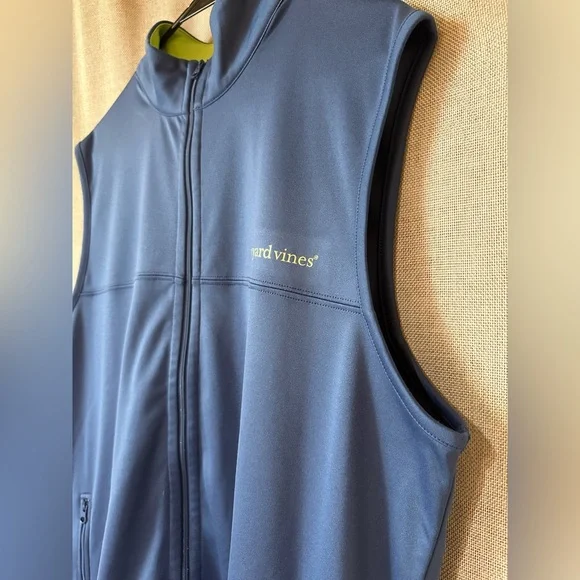 Vineyard Vines•performance vest•men’s medium•blue•ball cord drawstring•polyester - Picture 3 of 12